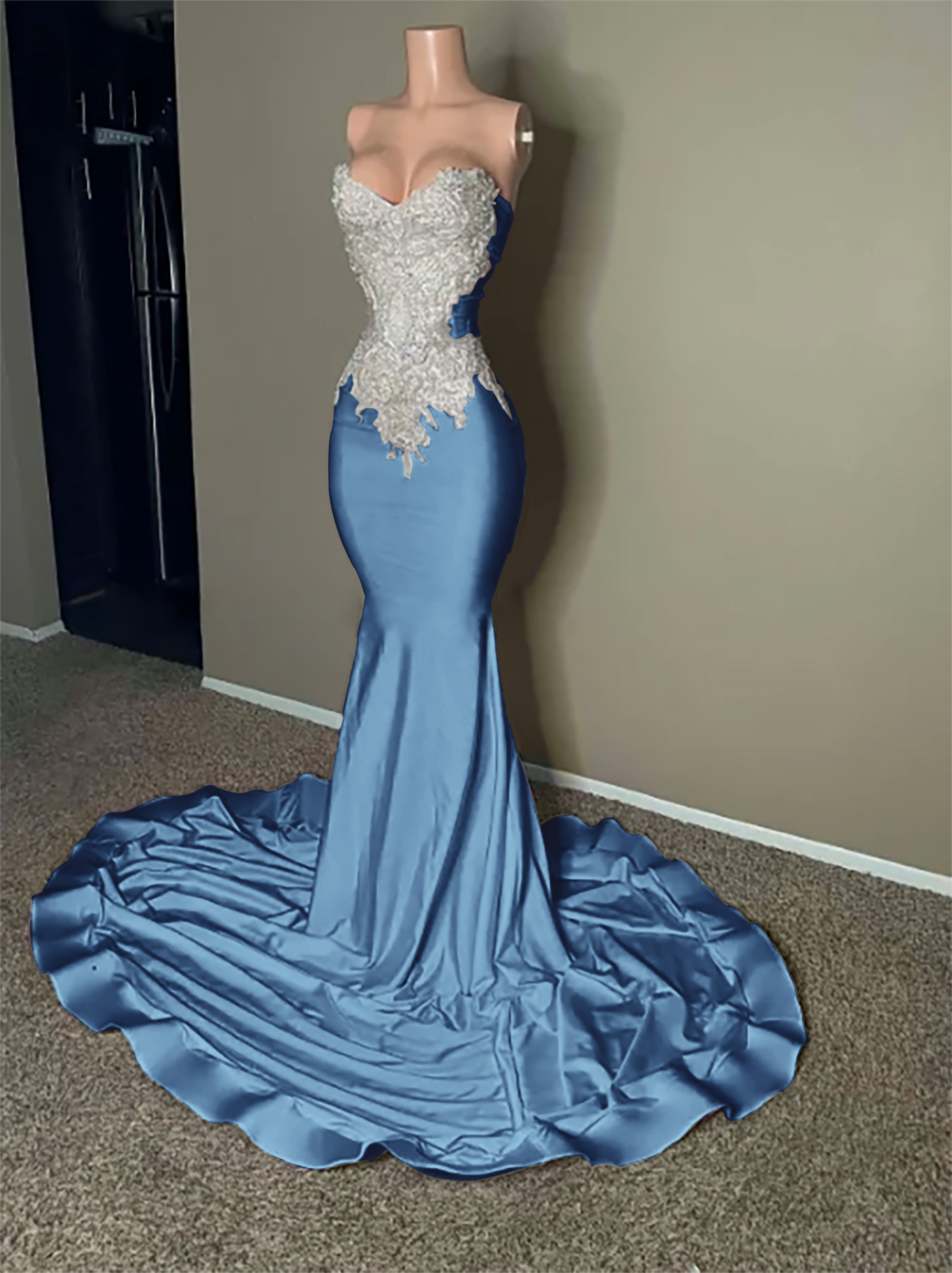 Hidais Stunning Pink Sleeveless Strapless Mermaid Long Prom Dress With Embroidery 