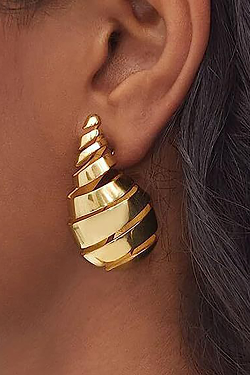 Simple Water Drop Spiral Cut Out Earrings
