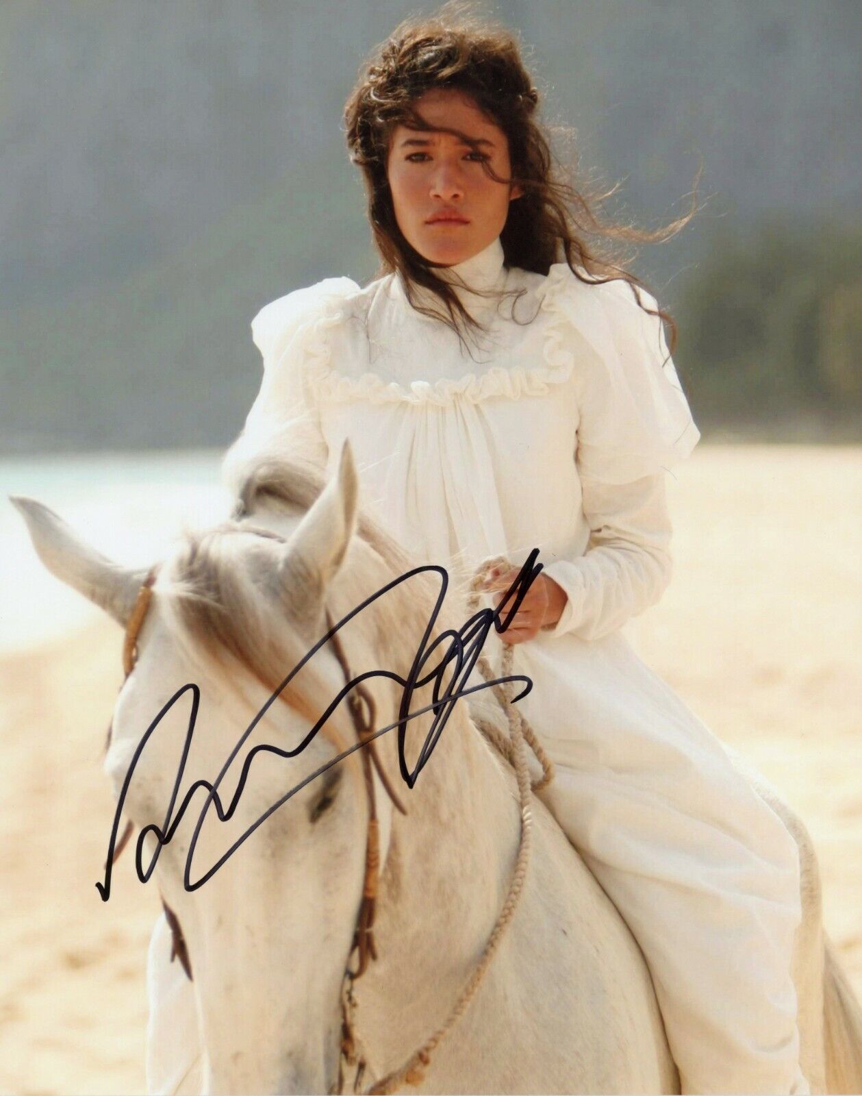 ~Q'ORIANKA KILCHER Authentic Hand-Signed The New World - Pocahontas