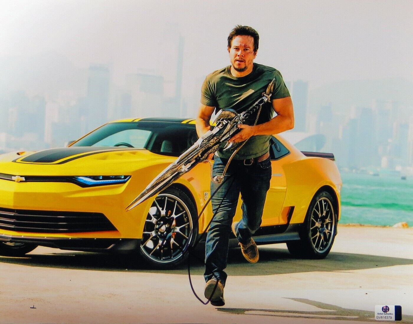 Mark Wahlberg Autographed 11X14 Photo Poster painting Transformers: Age of Extinction GV816379