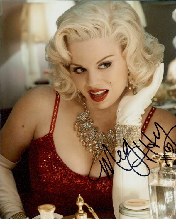 Megan Hilty (Smash) in-person signed 8x10 Photo Poster painting