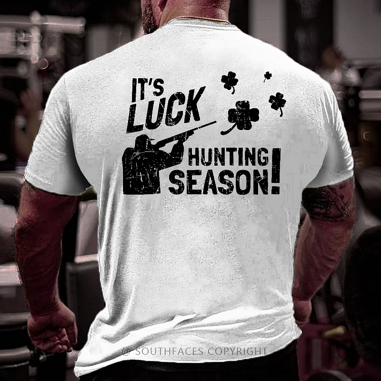 It's Luck Hunting Season Funny Clover Print Men's T-shirt