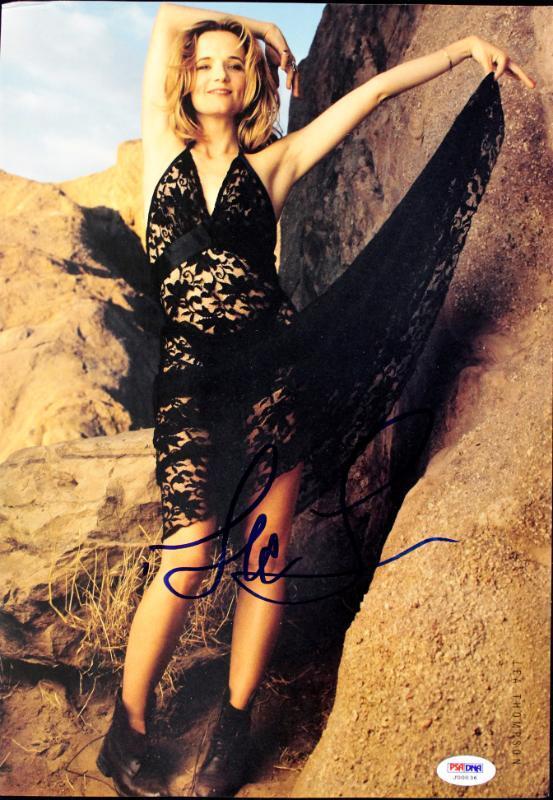 Lea Thompson Authentic Signed 9.5X13.5 Magazine Page Photo Poster painting PSA/DNA #J00036