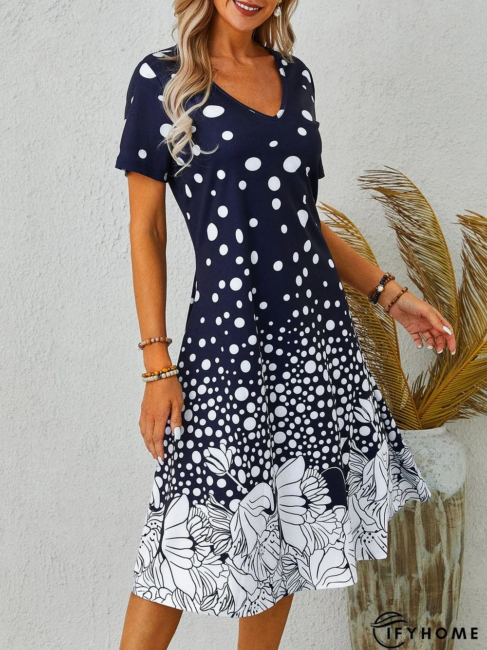 V Neck Short Sleeve A-Line Holiday Knitting Dress | IFYHOME