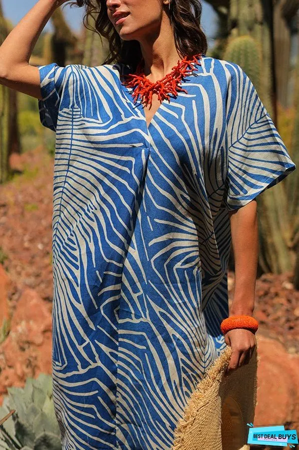 V-neck jungle robe