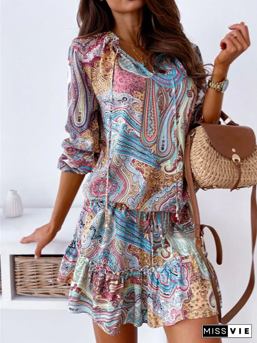 Women's Long Sleeve V-neck Floral Printed Lace-up Midi Dress