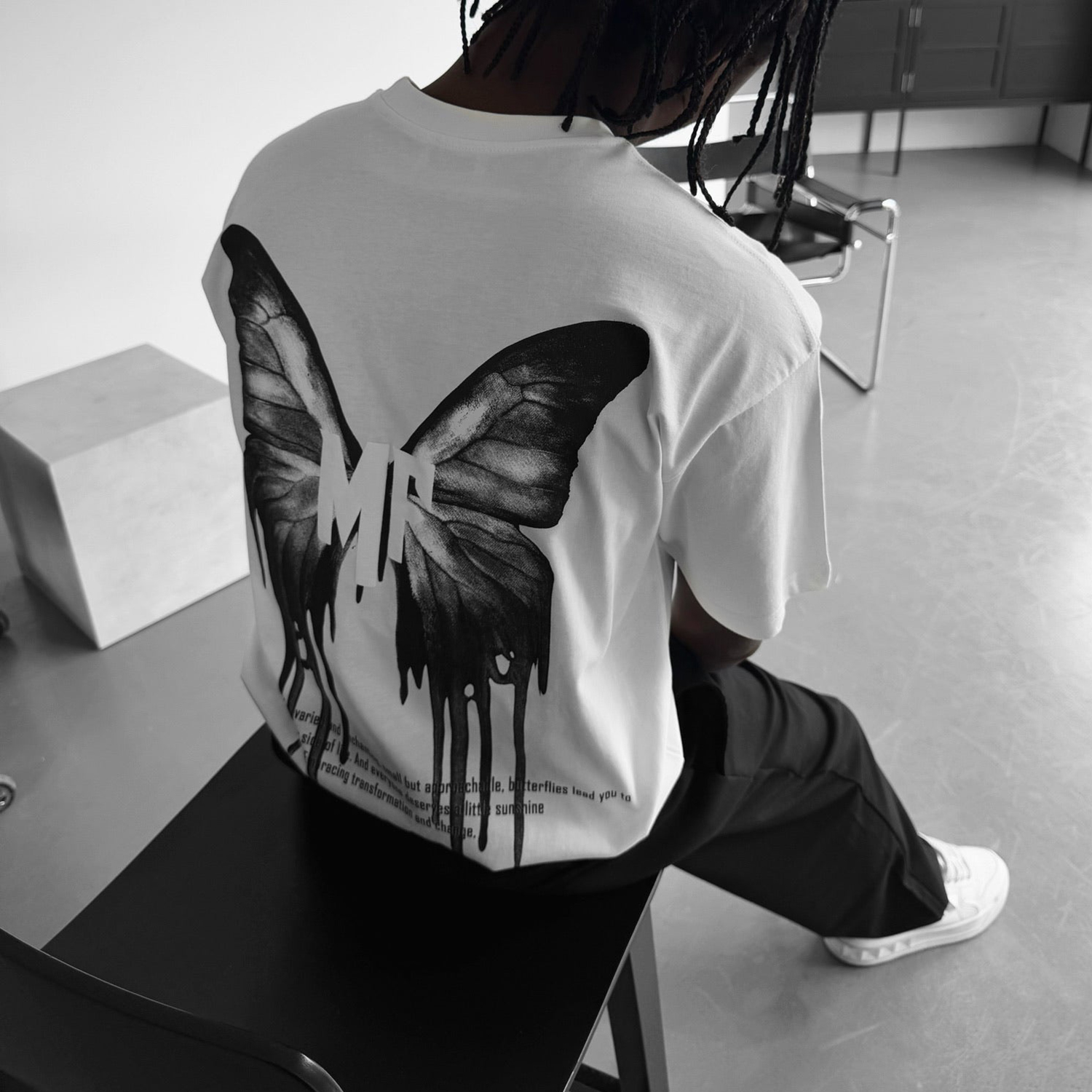 Fashionable Butterfly Letter Print T-shirt