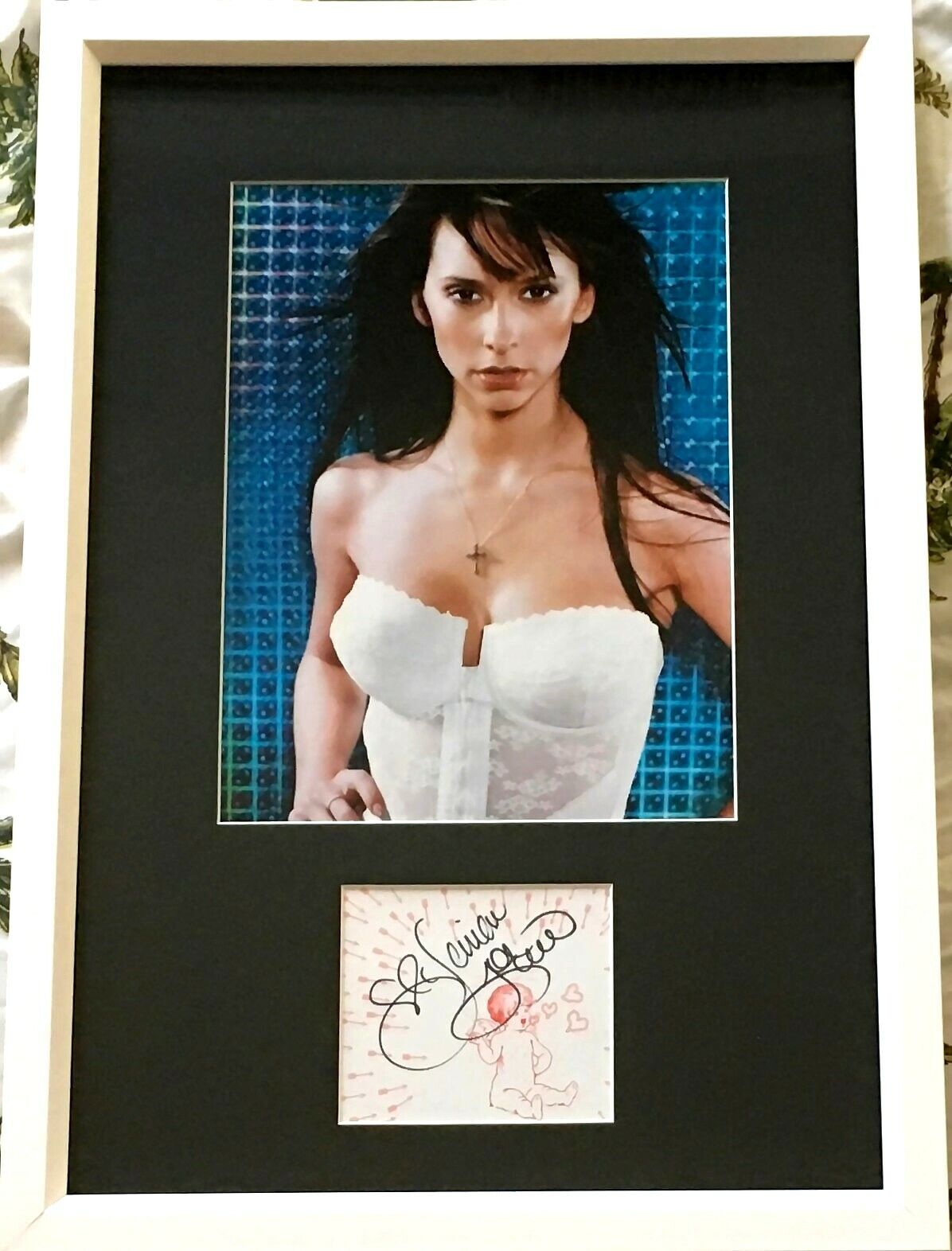 Jennifer Love Hewitt autograph framed with sexy 8x10 FHM magazine lingerie Photo Poster painting