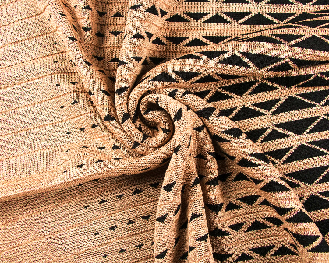 Cafe Criss-Cross Pattern Walking Suit Short Sleeve Set