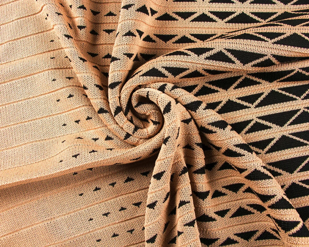 Cafe Criss-Cross Pattern Walking Suit Short Sleeve Set