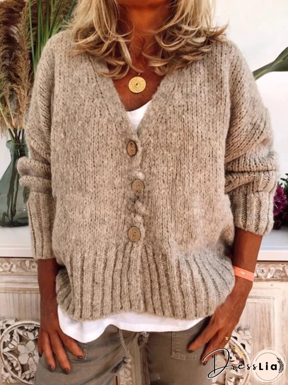 Leisure Button Sweater Outerwear