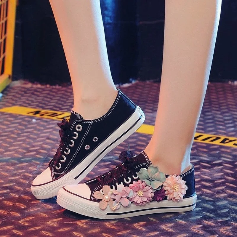 Women Sneakers Summer Canvas Shoes White Ribbon Strap Sew Colorful Flowers Pearl Diamond Ribbon Thick-soled Flat Stud E146