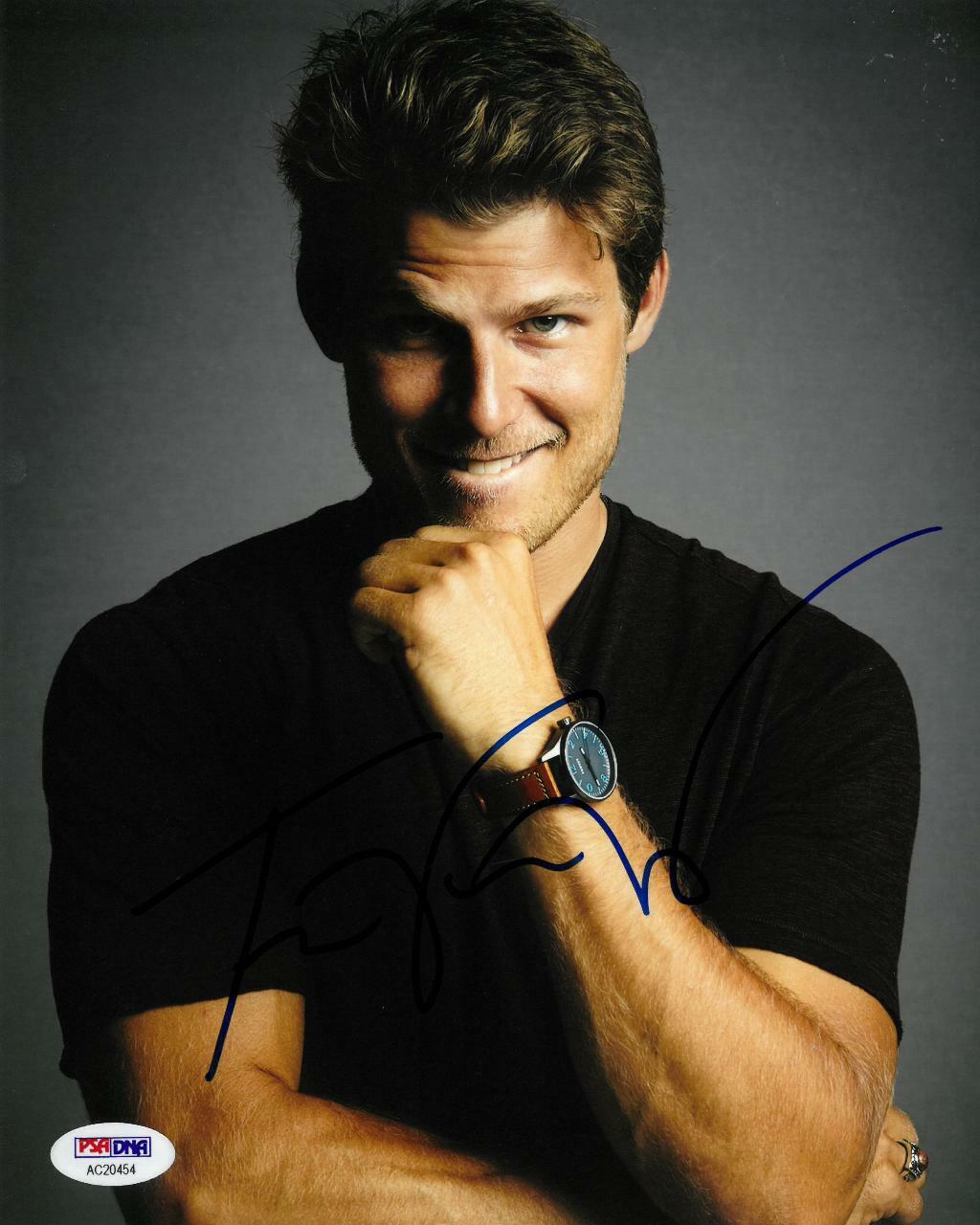 Travis Van Winkle Signed Authentic Autographed 8x10 Photo Poster painting PSA/DNA #AC20454