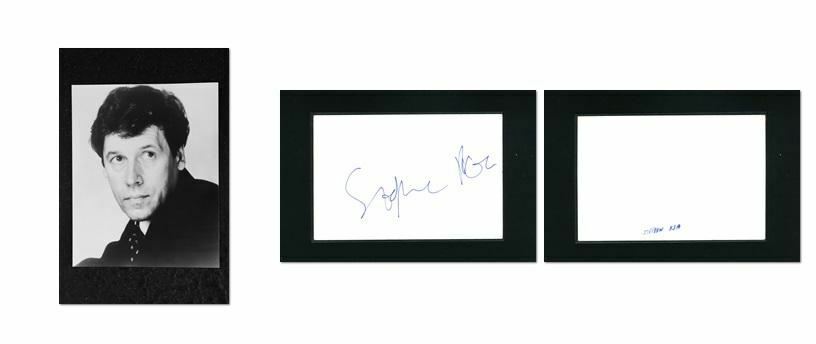 Stephen Rea - Signed Autograph and Headshot Photo Poster painting set - The Crying Game