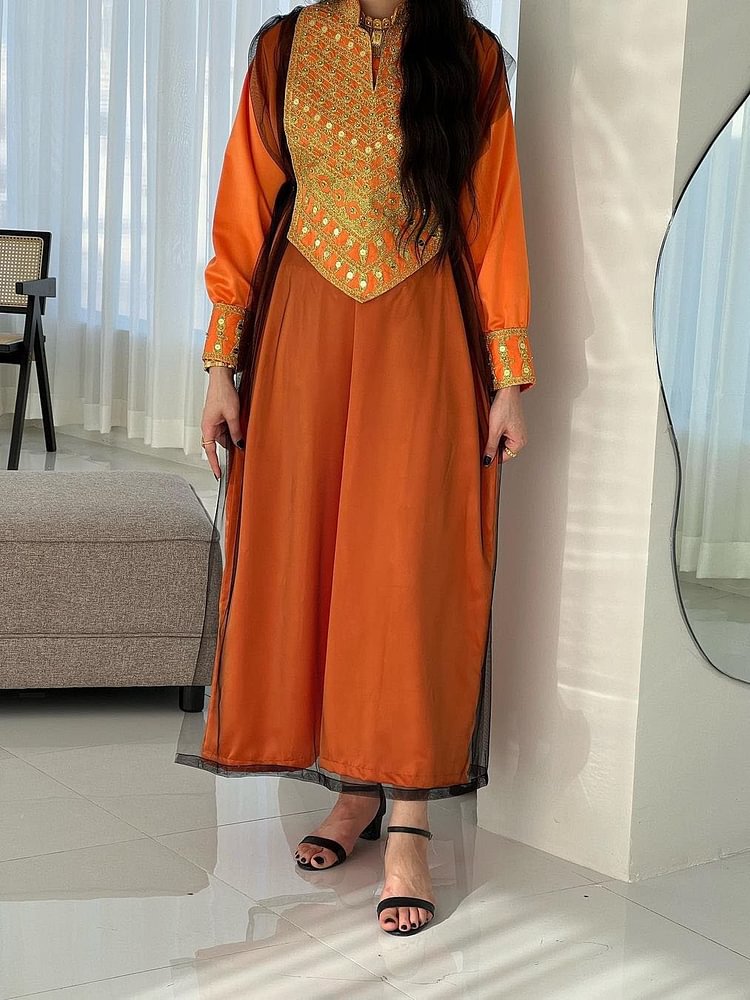 Solid Color Long Sleeve Kaftan with Ethnic Embroidery Strapped Blouse
