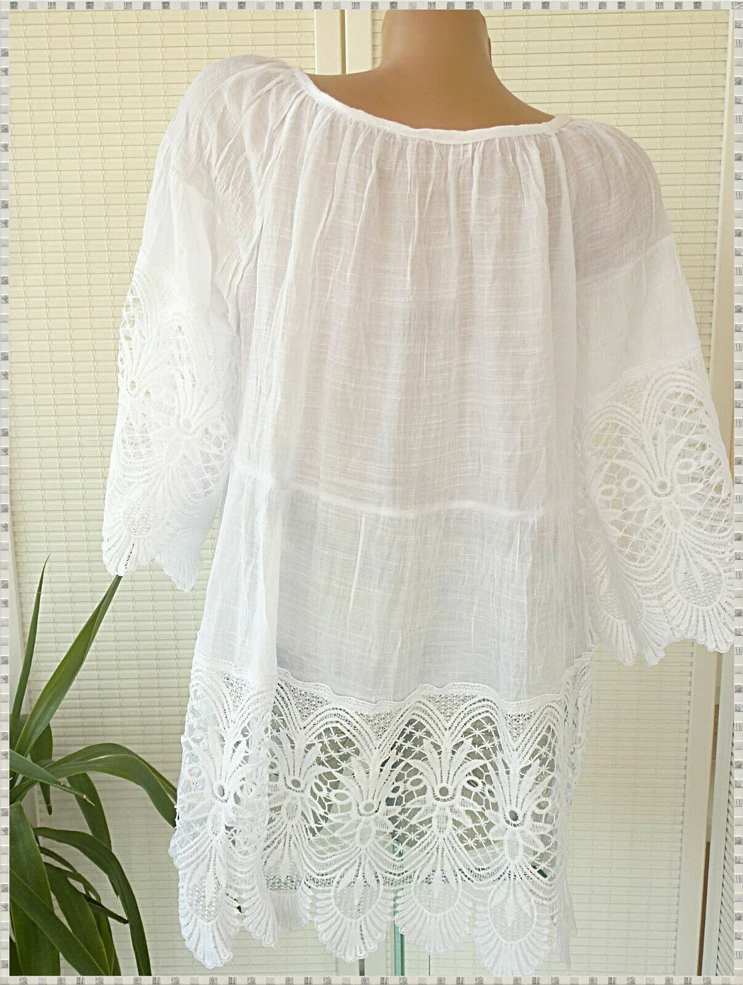 Women Half Sleeve V-neck Solid Color Dress