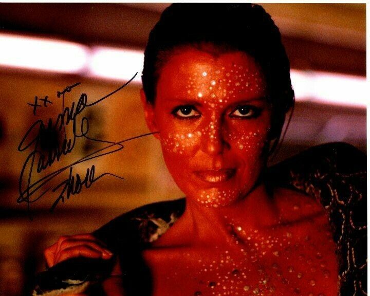 JOANNA CASSIDY signed autographed BLADERUNNER ZHORA Photo Poster painting