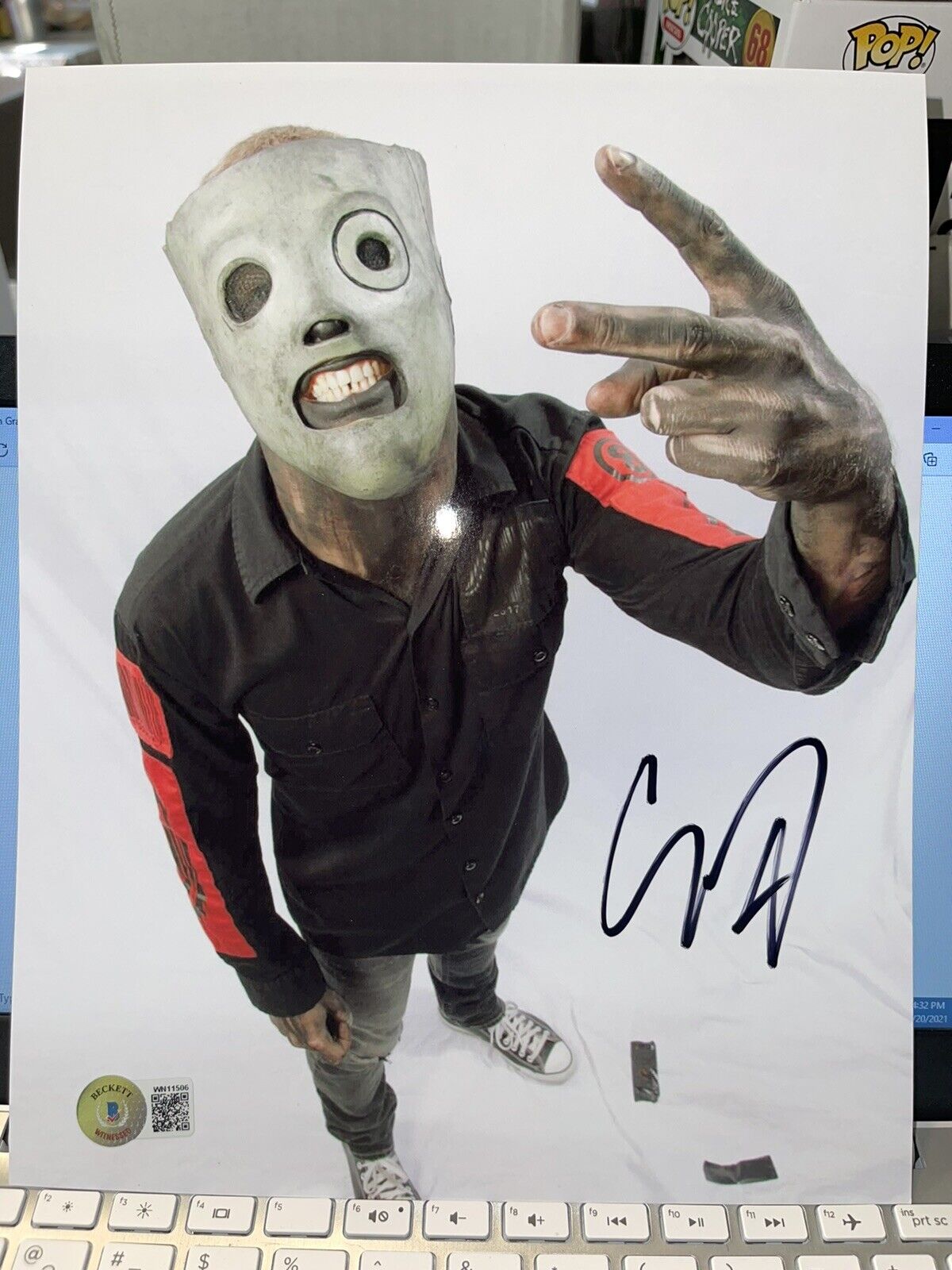 COREY TAYLOR SLIPKNOT SIGNED 8 x 10 Photo Poster painting MAGGOT AUTOGRAPH BECKETT BAS COA D1