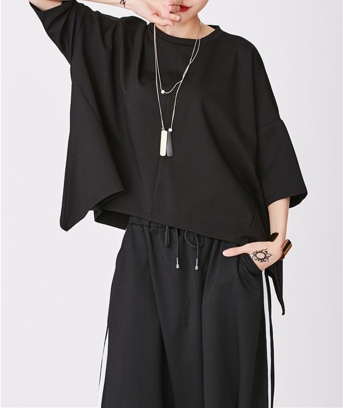 GRUNGE OVERSIZE BATWING SLEEVE BACK ZIPPED TEE
