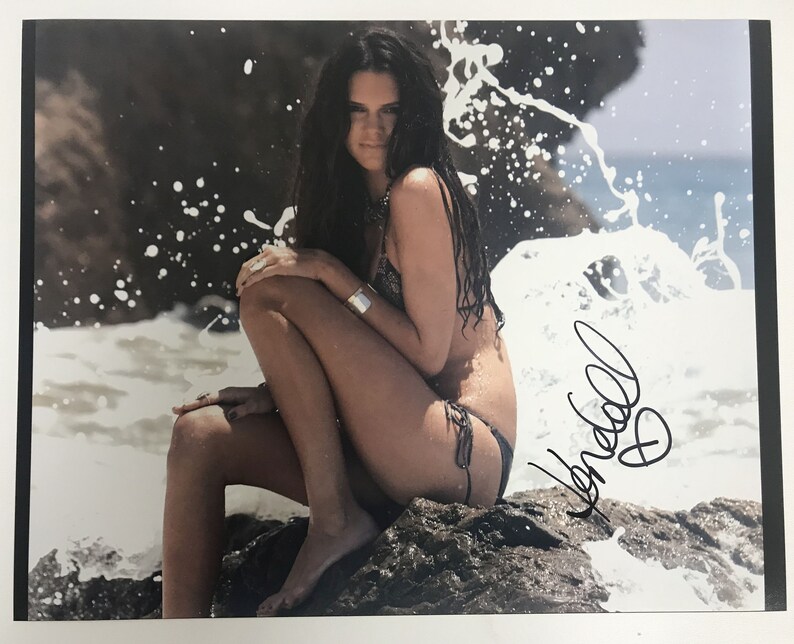 Kendall Jenner Signed Autographed Glossy 11x14 Photo Poster painting - COA Matching Holograms