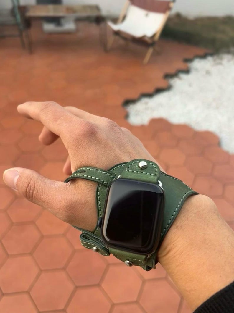 Right-Handed Watch Strap &mdash; Sports Style