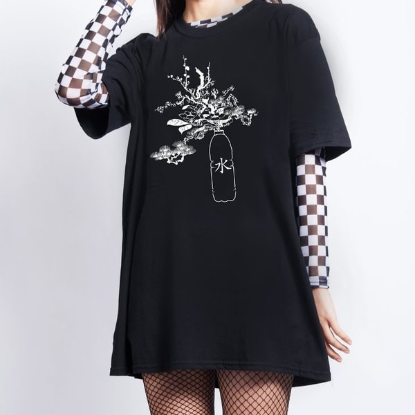 Hot Sale Stay Hydrated Women Beautiful Graphic T-Shirt Japanese Harajuku Style Fashion Tee Casual Oversized Black Shirt - Chicaggo