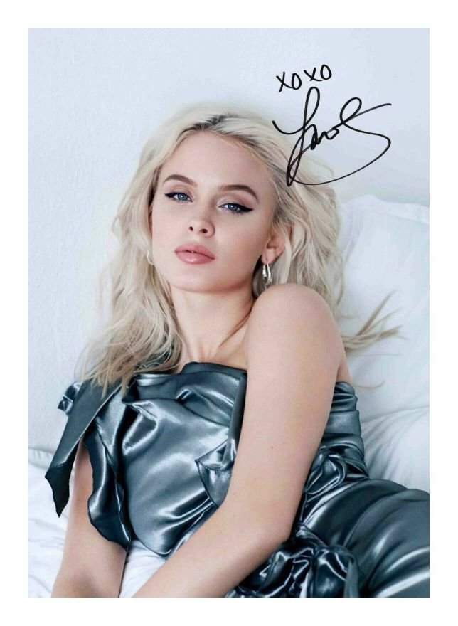 ZARA LARSSON AUTOGRAPH SIGNED PP Photo Poster painting POSTER