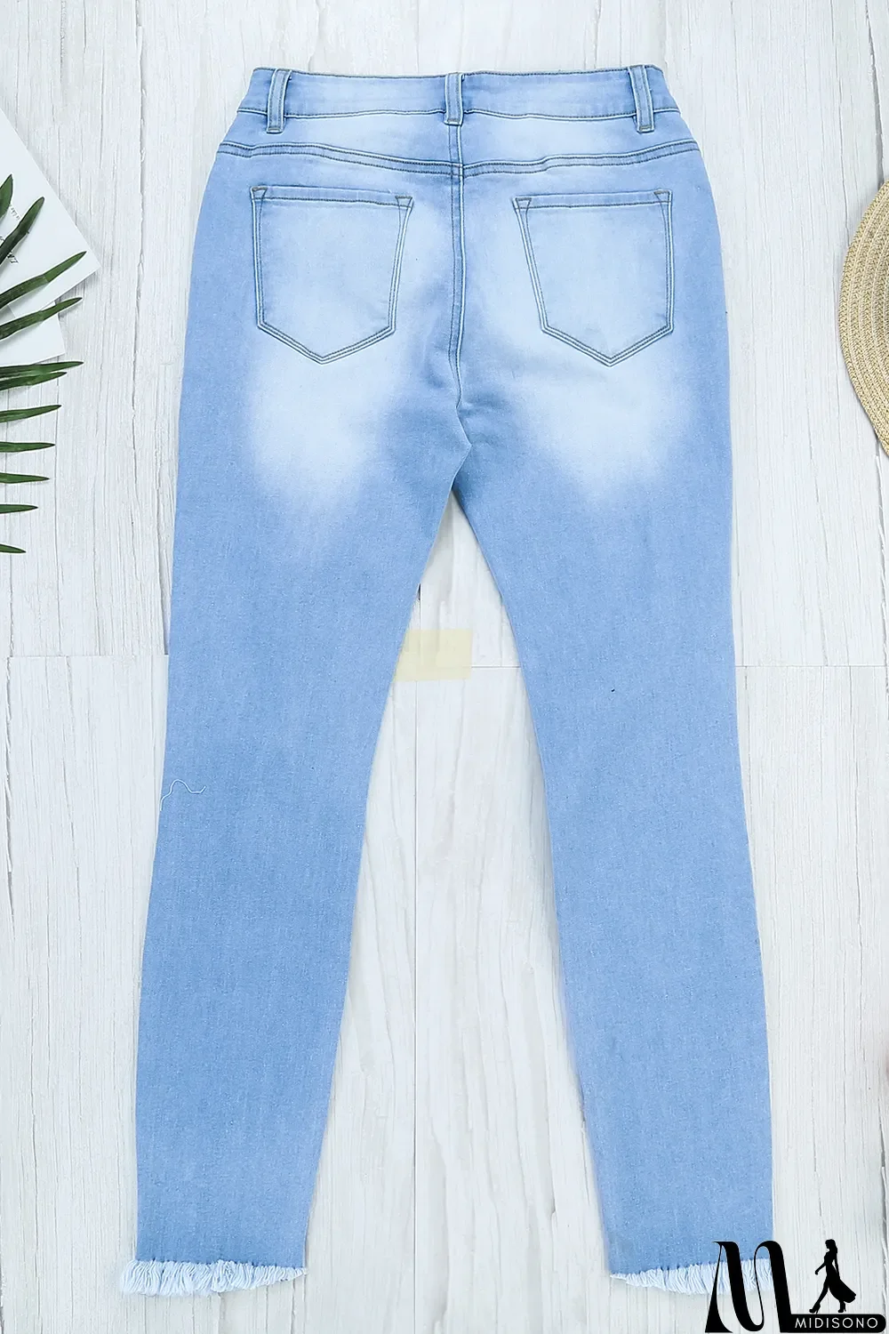 MidiSono - Blank Apparel - Light Blue Washed Ripped Jeans