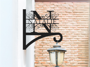 Duckbe Custom Family Name Hanging Bracket Indoor and Outdoor | Personalized Initials Light Hangers