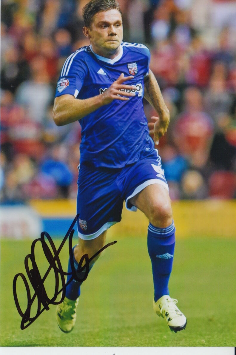 BRENTFORD HAND SIGNED HARLEE DEAN 6X4 Photo Poster painting 3.