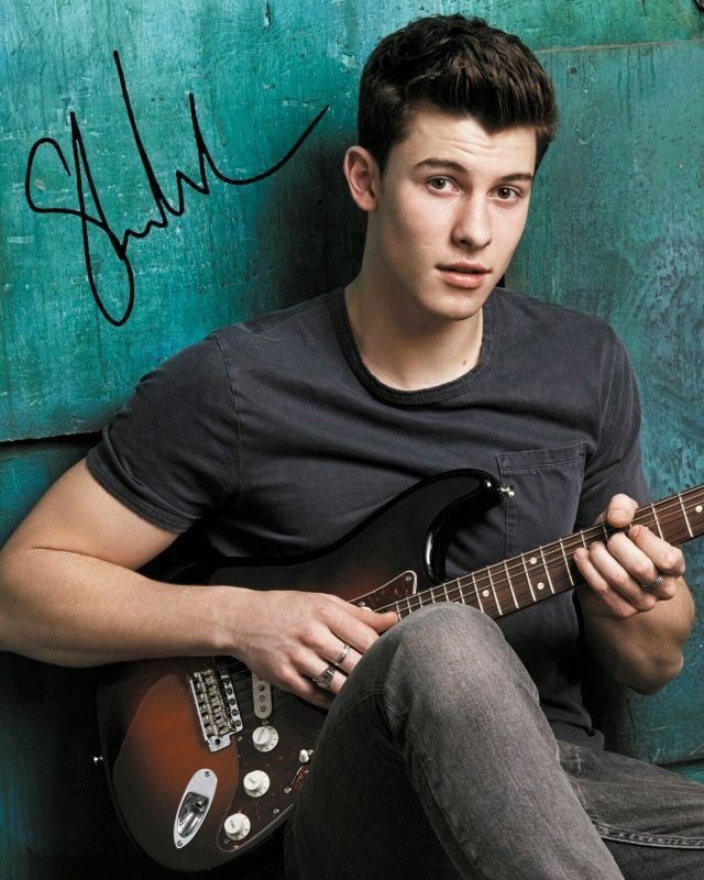 Shawn Mendes Autograph Signed Photo Poster painting Print 1