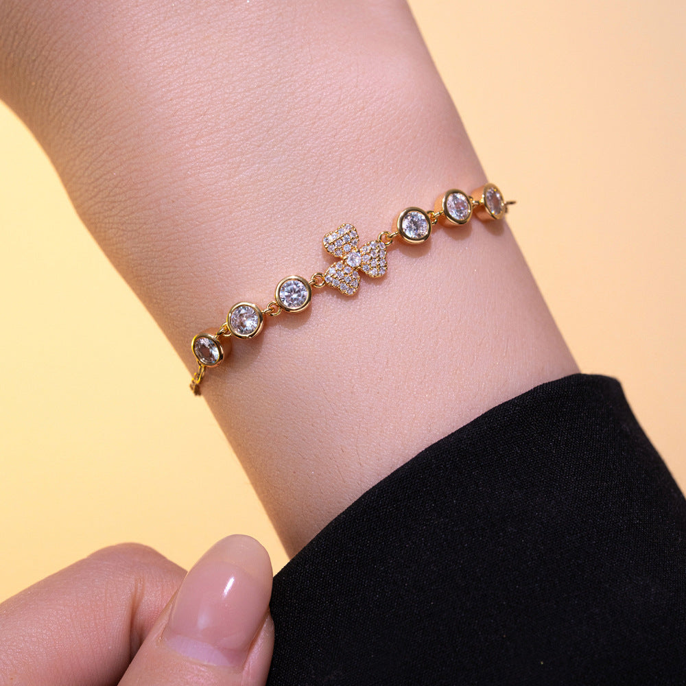 Exquisite Zircon Heart Bracelet Versatile Niche Bracelet Fashionable Personality Hand Jewelry For Women