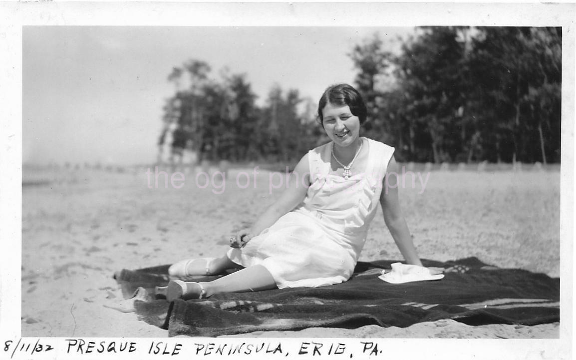 PRESQUE ISLE PENINSULA Erie Pennsylvania Photo Poster paintingGRAPH b+w WOMAN Vintage 06 13 L