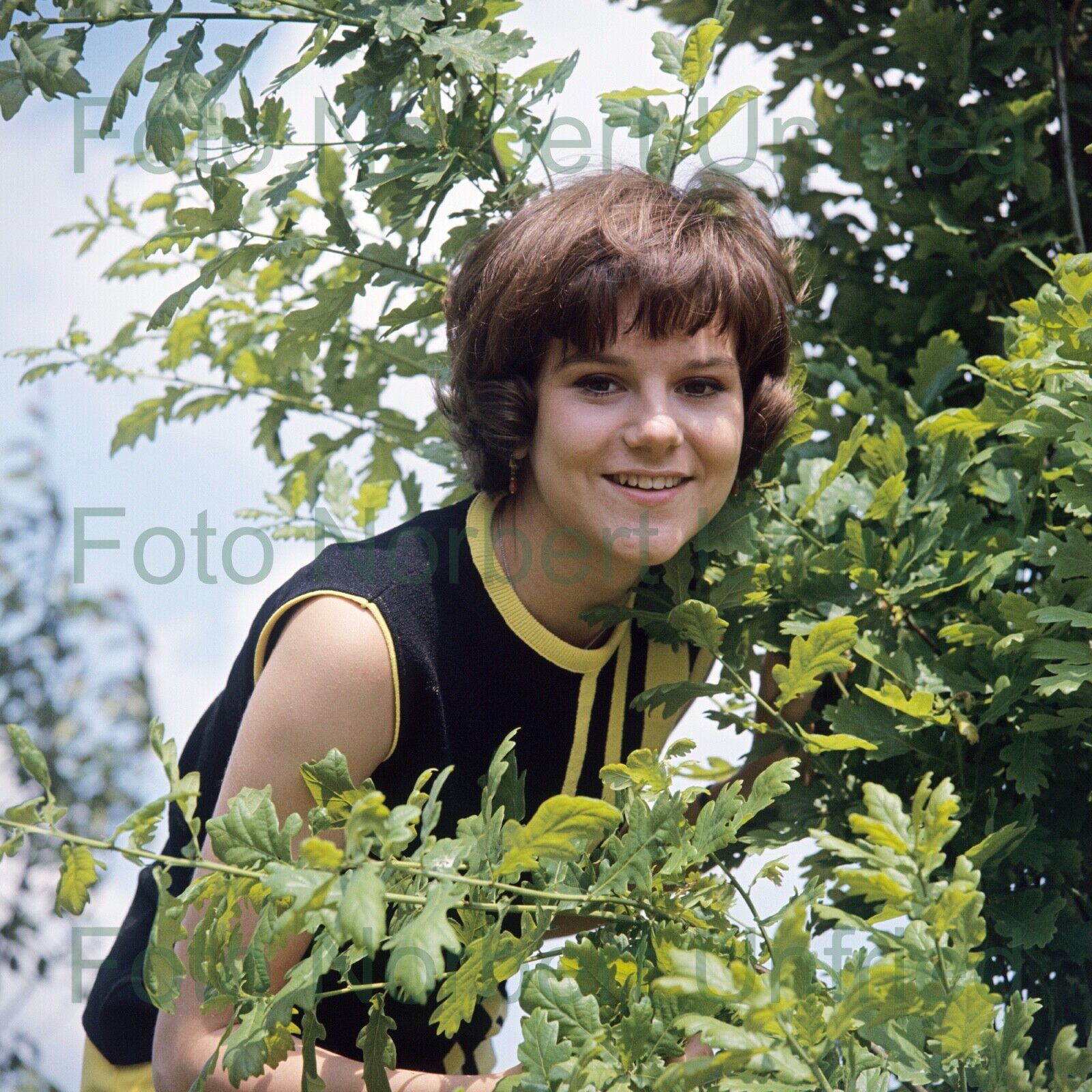 Peggy March Photo Poster painting 13 X 13 CM (Picture 466