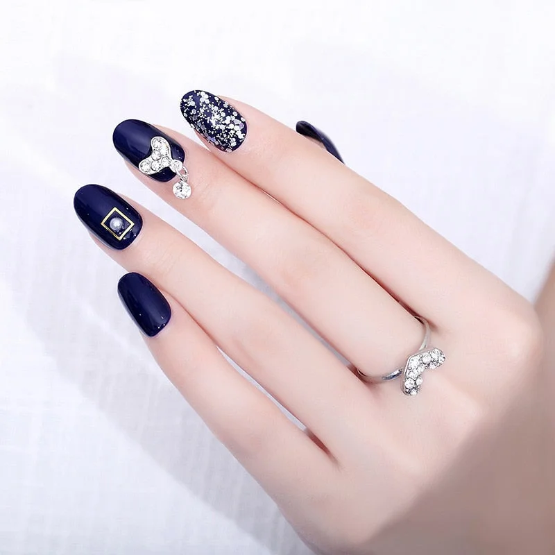 24Pcs Fake Fingernails Full Cover Short Round Press on Nails Dripping Shape Heart Pendant Nail Tips Wearable Fake Art with Glue-Nail Inspo