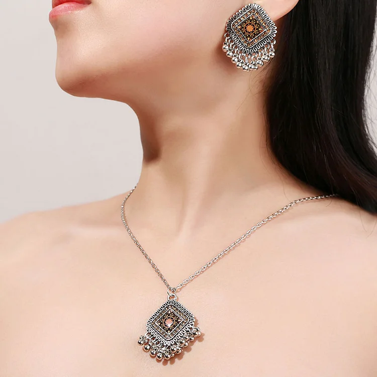 Color blocking simple exaggerated vintage ethnic style earrings set