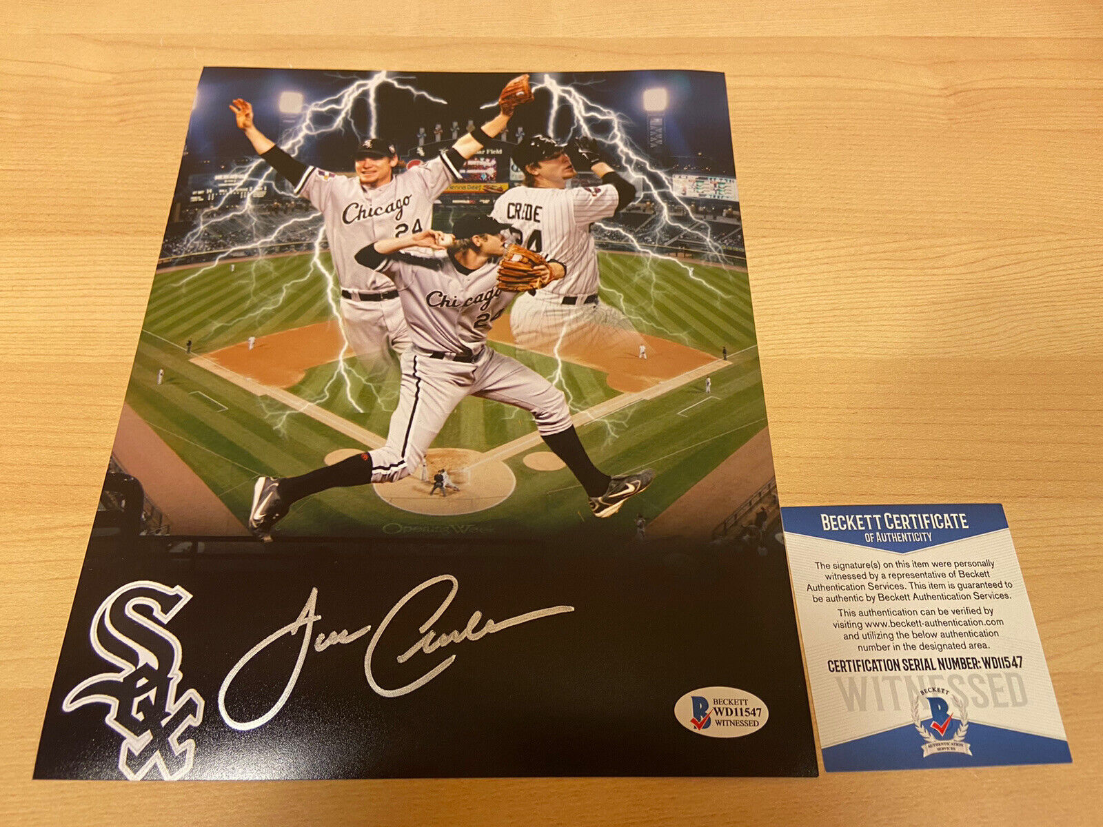 Joe Crede White Soxs World Series 05 Autographed Signed 8X10 Photo Poster painting Beckett COA