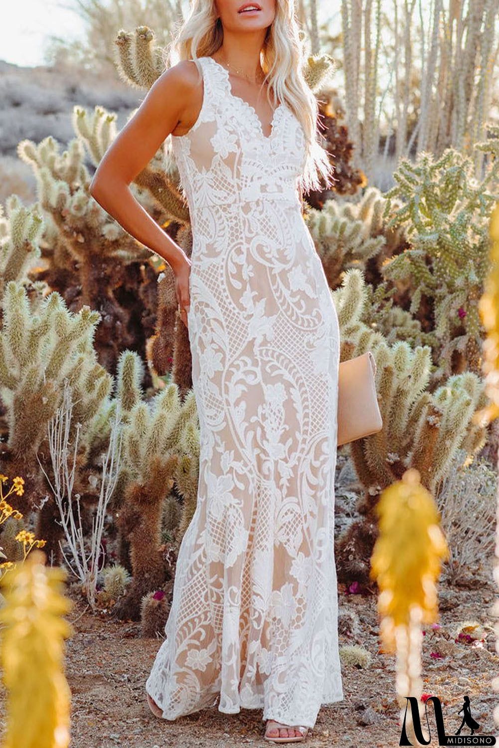 MidiSono - Zip Back Sleeveless Crochet Lace Maxi Dress