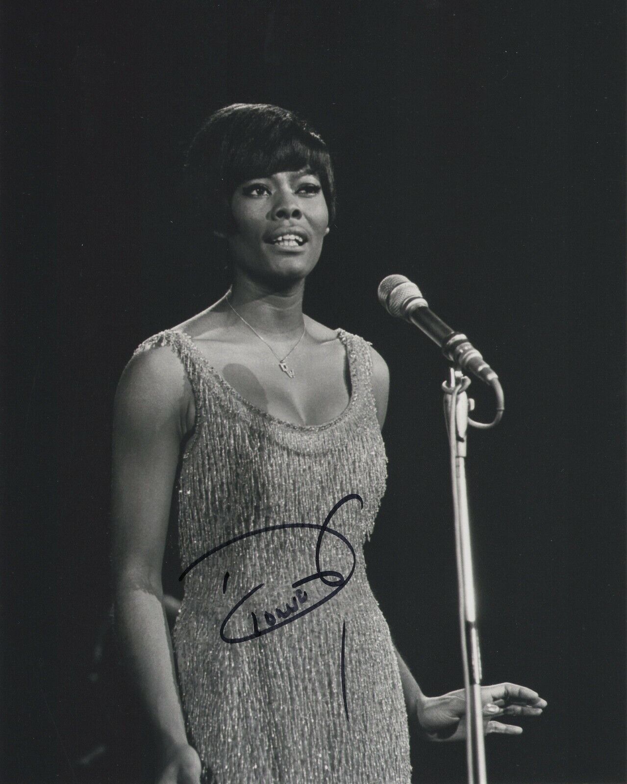 DIONNE WARWICK AUTOGRAPH SIGNED 8X10 Photo Poster painting GRAMMY AWARD WINNER #3