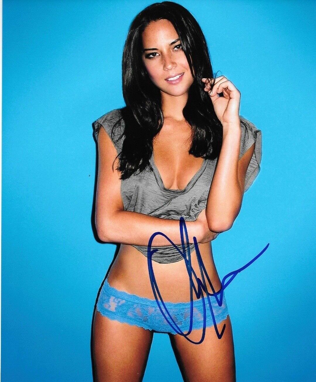 * OLIVIA MUNN * signed autographed 8x10 Photo Poster painting * SEXY *NEWSROOM * X-MEN * COA * 1