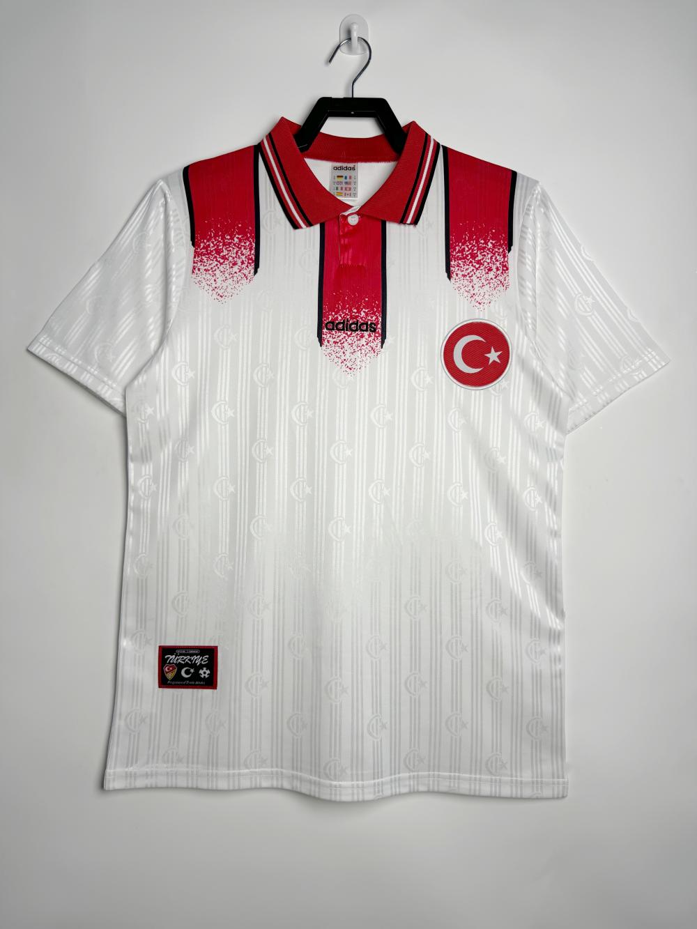 1996 Retro Turkey National Team Away Shirt