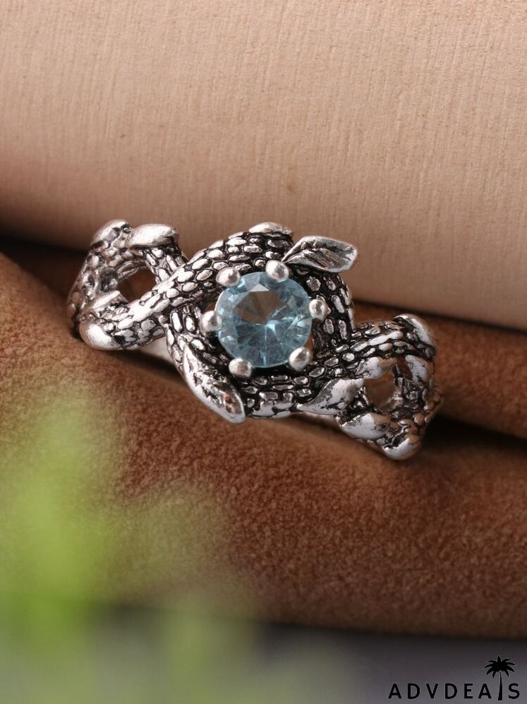 Hollow Out Vintage Ring