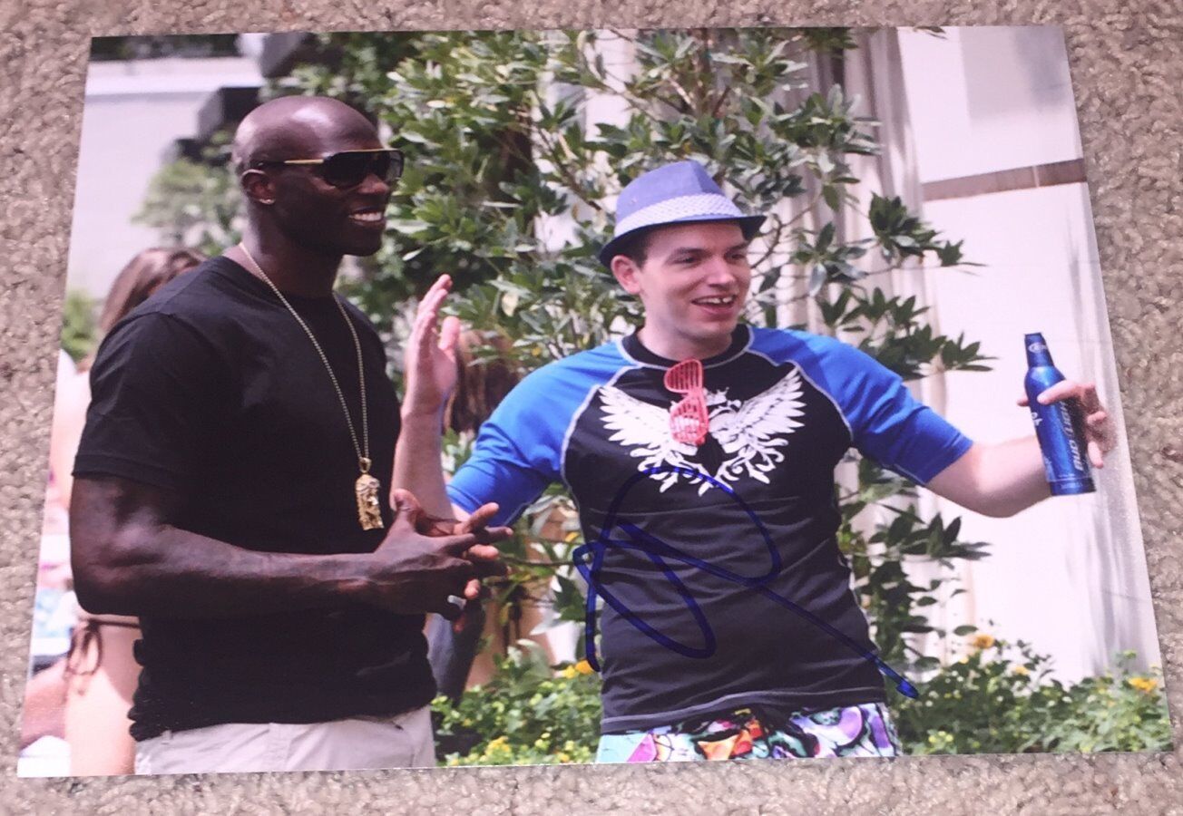 PAUL SCHEER SIGNED AUTOGRAPH ANDRE THE LEAGUE 8x10 Photo Poster painting B w/PROOF