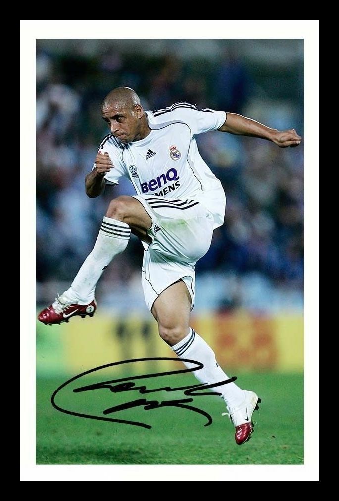 Roberto Carlos - Real Madrid Autograph Signed & Framed Photo Poster painting