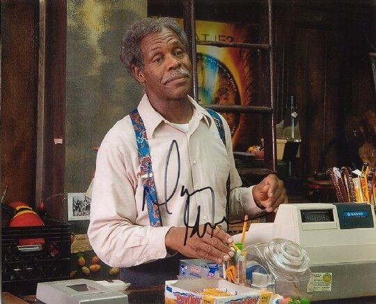 Danny Glover genuine autograph 8x10