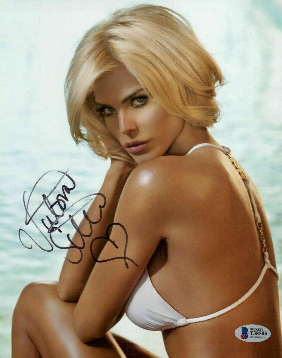 VICTORIA SILVSTEDT SIGNED 8X10 Photo Poster painting BECKETT BAS COA RARE SEXY HOT 2