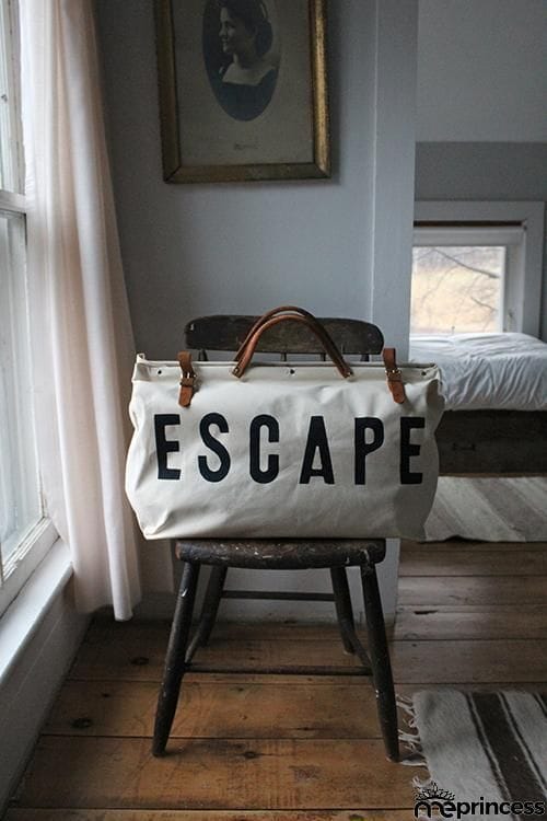 Letter Leather Buckle Travel Bag