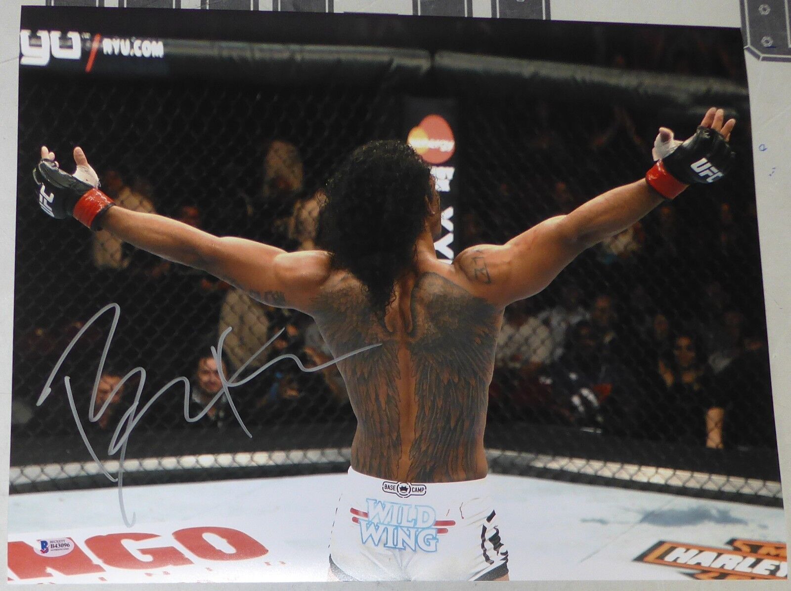 Benson Henderson Signed UFC 16x20 Photo Poster painting BAS Beckett COA 144 Picture Autograph 4