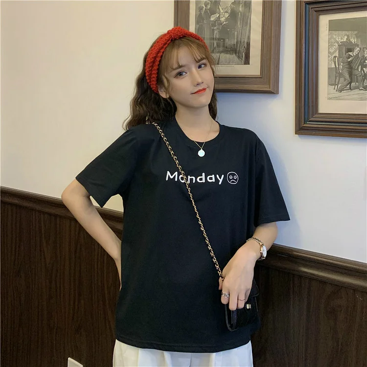 Casual Week Embroidery T-Shirt - Modakawa Modakawa