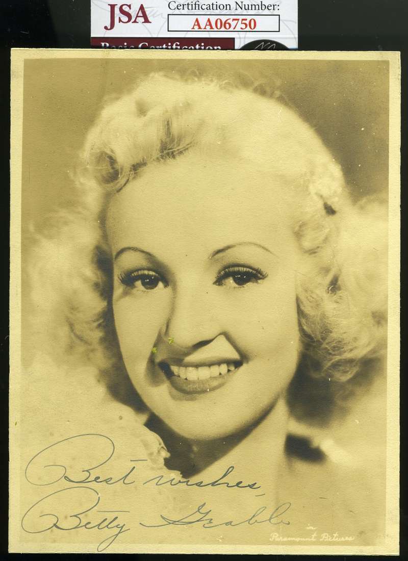 Betty Grable Jsa Coa Hand Signed 1939 5x7 Photo Poster painting Autograph Authentic